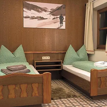 Aparthotel Alpenjuwel 3*