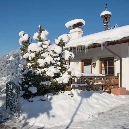 Aparthotel Landhaus Alpenjuwel 4*