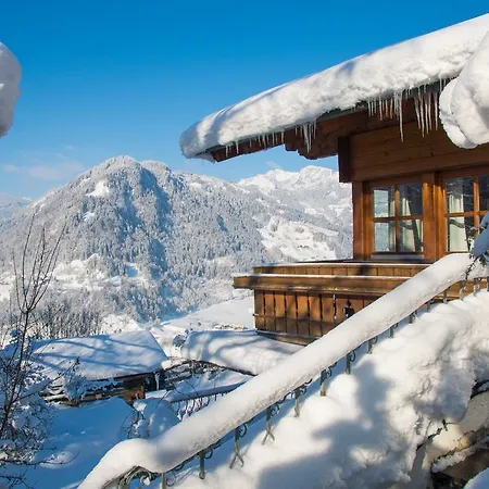Landhaus Alpenjuwel Aparthotel 4*
